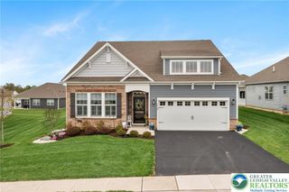 7928 Schaefer Crest, Upper Macungie Twp, PA 18031