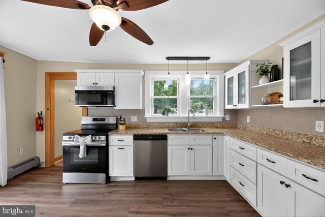 1115 BRIDGEBORO RD, Beverly, NJ 08010