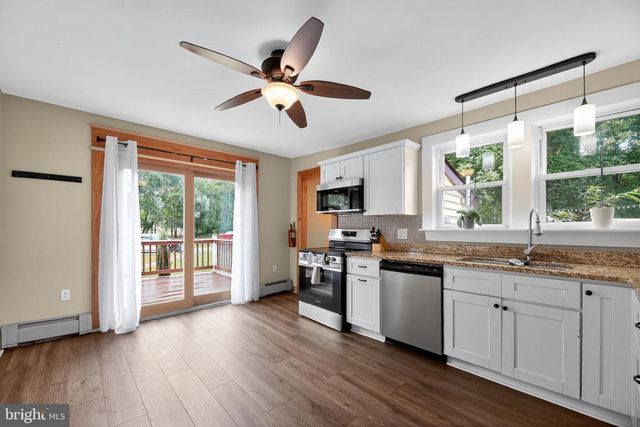 1115 BRIDGEBORO RD, Beverly, NJ 08010