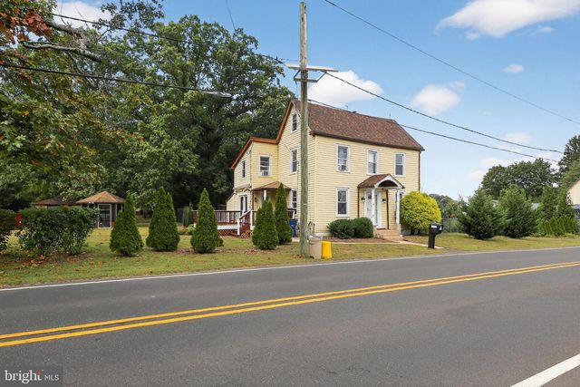 1115 BRIDGEBORO RD, Beverly, NJ 08010