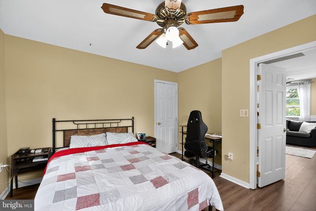 1115 BRIDGEBORO RD, Beverly, NJ 08010