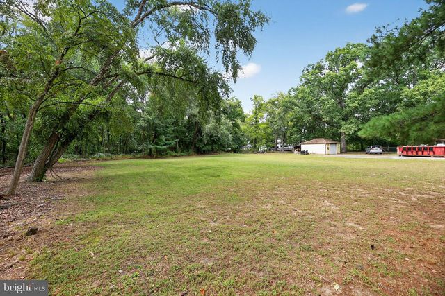 1115 BRIDGEBORO RD, Beverly, NJ 08010