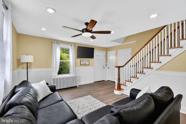 1115 BRIDGEBORO RD, Beverly, NJ 08010