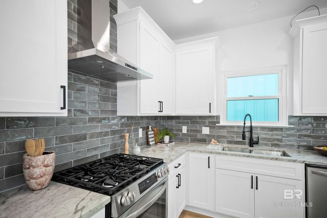 5516 Bayou St John Avenue, Orange Beach, AL 36561