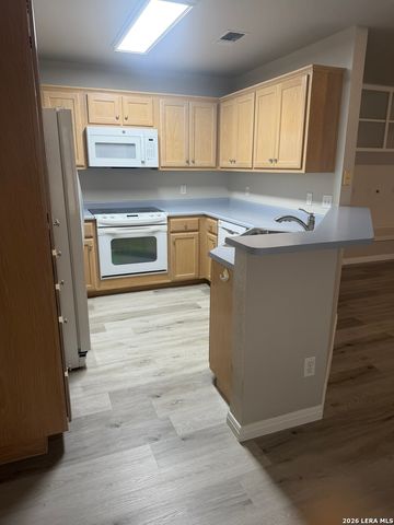 1651 Anna Lee, New Braunfels, TX 78130