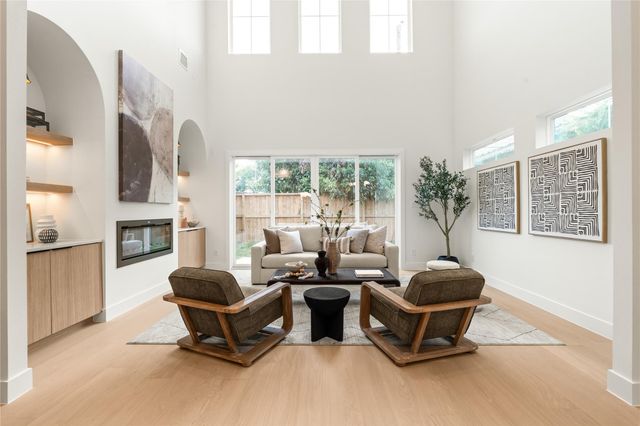 409 Walton Street B, Houston, TX 77009