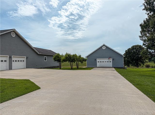 3888 Carole Lane, Harrison, AR 72601