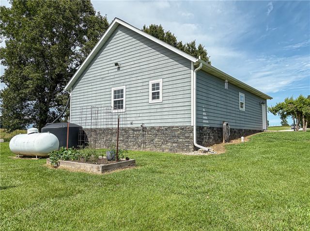 3888 Carole Lane, Harrison, AR 72601