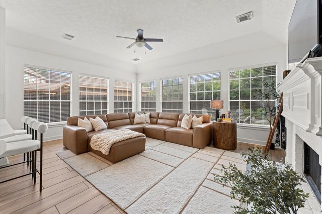 1002 Fairgate Drive, Houston, TX 77094
