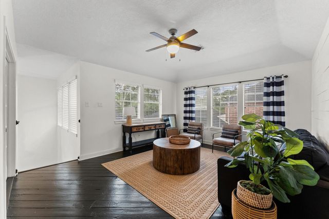 1002 Fairgate Drive, Houston, TX 77094