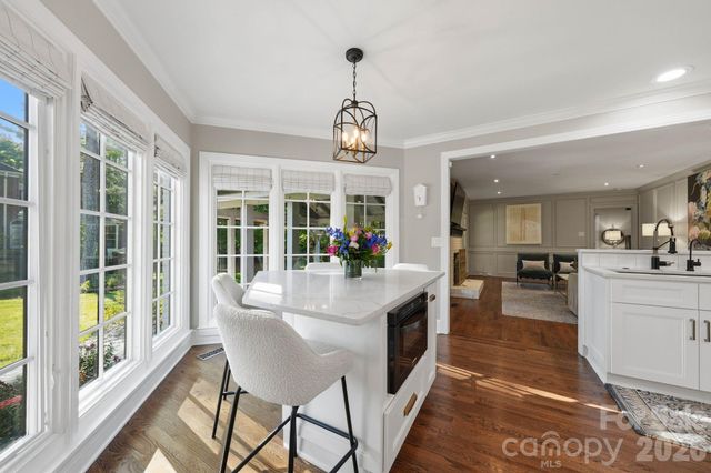 10138 Waterbrook Lane, Charlotte, NC 28277