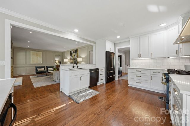 10138 Waterbrook Lane, Charlotte, NC 28277