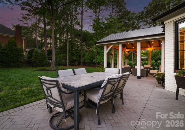 10138 Waterbrook Lane, Charlotte, NC 28277