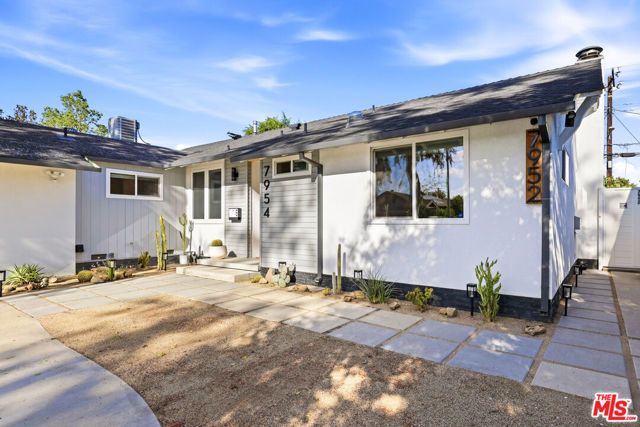 7954 Loma Verde Avenue, Los Angeles, CA 91304
