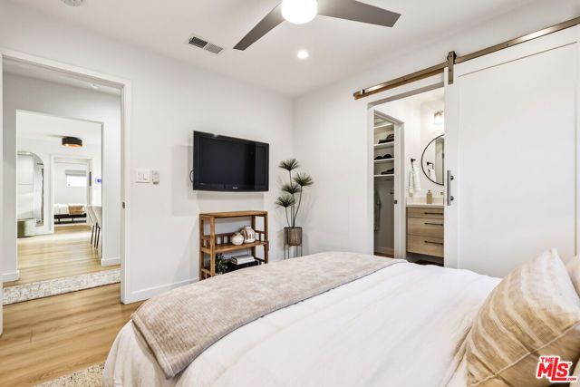 7954 Loma Verde Avenue, Los Angeles, CA 91304