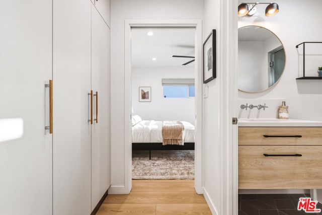 7954 Loma Verde Avenue, Los Angeles, CA 91304