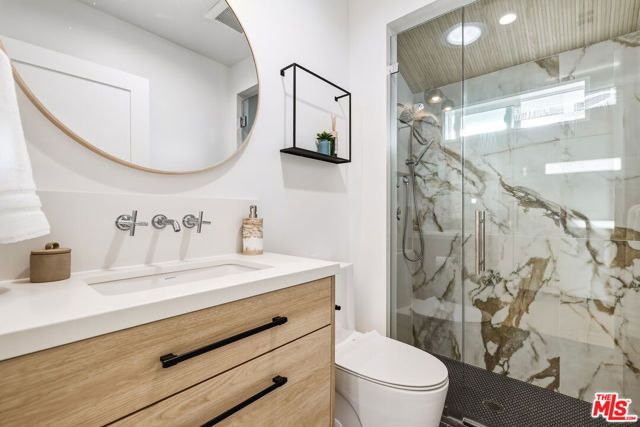 7954 Loma Verde Avenue, Los Angeles, CA 91304