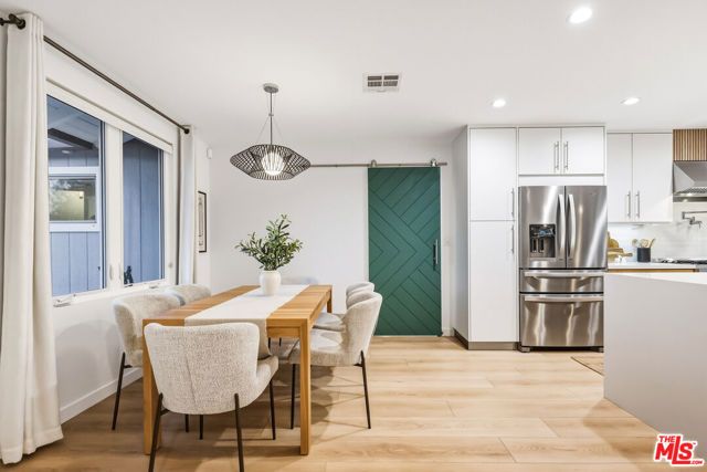7954 Loma Verde Avenue, Los Angeles, CA 91304