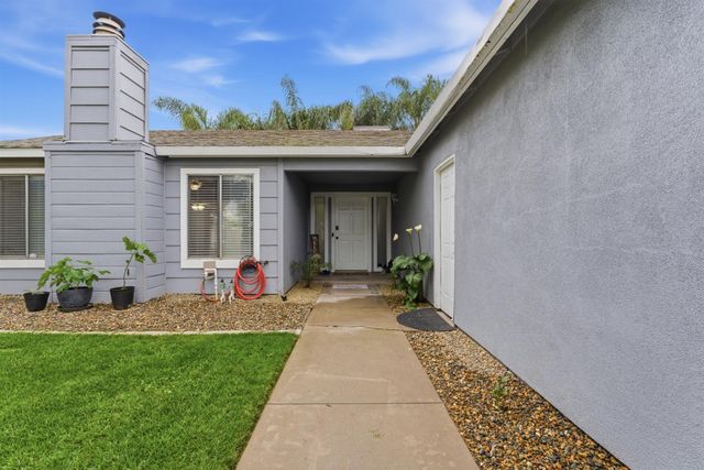 3100 Kounias Dr, Modesto, CA 95354