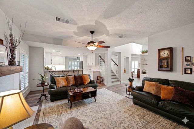 1514 Pine Ridge Lane, Pearland, TX 77581