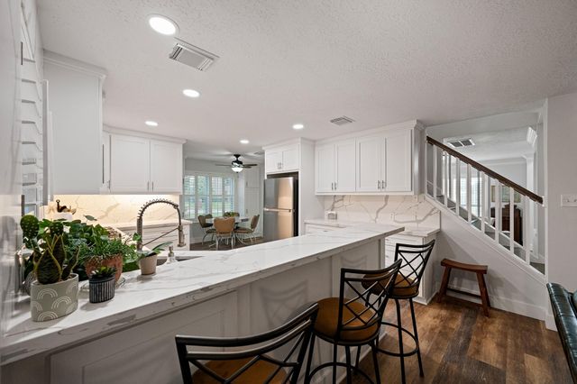 1514 Pine Ridge Lane, Pearland, TX 77581