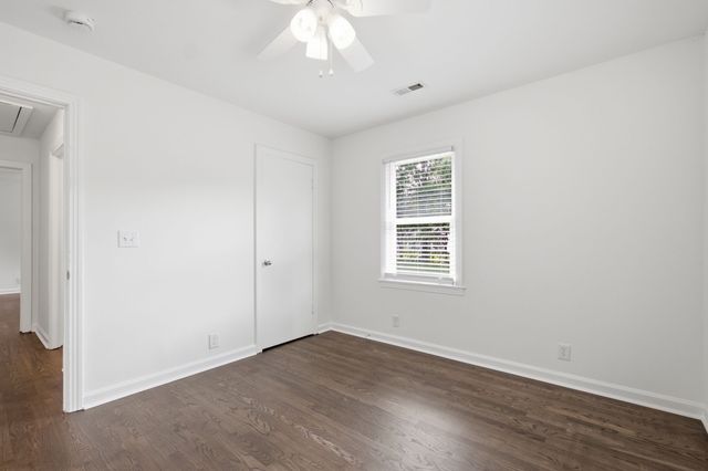 825 Spencer Ave, Gallatin, TN 37066