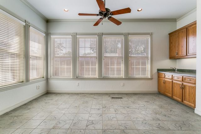 1513 Canyon Oaks Drive, Irving, TX 75061
