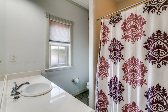 1513 Canyon Oaks Drive, Irving, TX 75061