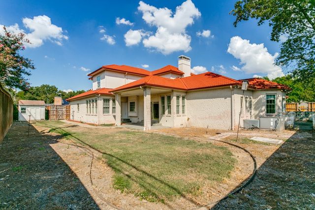 1513 Canyon Oaks Drive, Irving, TX 75061