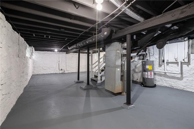 5629 HIGHLAND Avenue, Kansas City, MO 64110