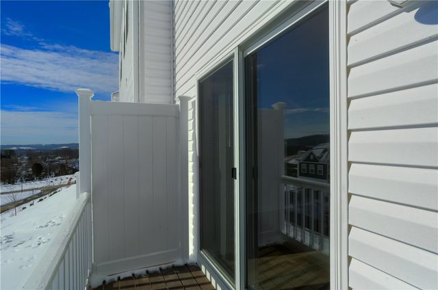 122 Scotland Ln, Harmony Boro, PA 16037