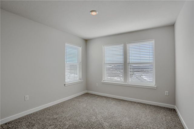 122 Scotland Ln, Harmony Boro, PA 16037