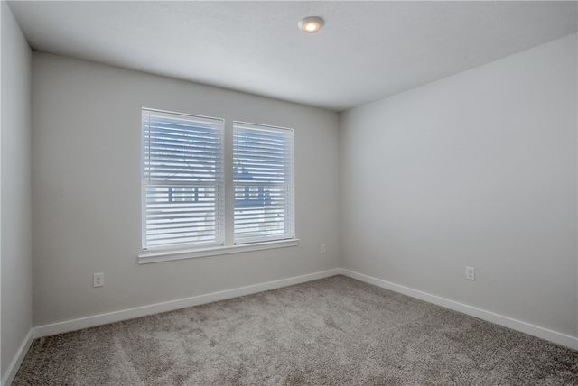 122 Scotland Ln, Harmony Boro, PA 16037