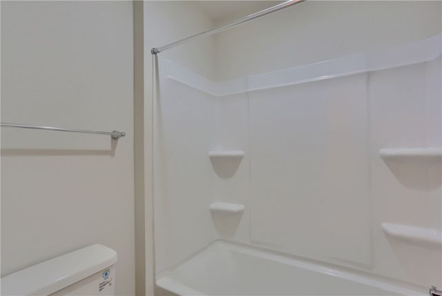 122 Scotland Ln, Harmony Boro, PA 16037