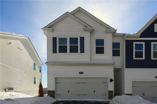 122 Scotland Ln, Harmony Boro, PA 16037