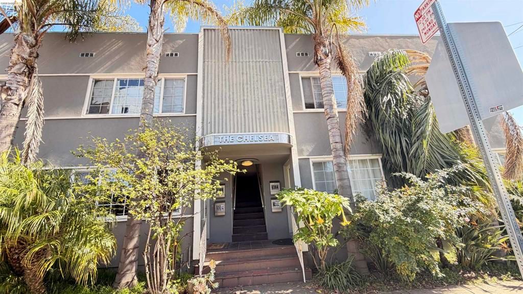 6386 Dana St, Oakland, CA 94609