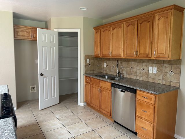 5508 Adams Drive, The Colony, TX 75056