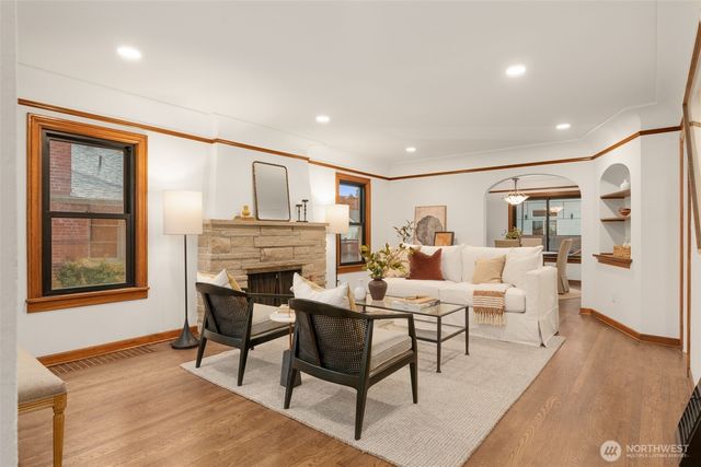 821 NW 57TH Street, Seattle, WA 98107