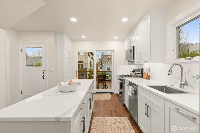 821 NW 57TH Street, Seattle, WA 98107