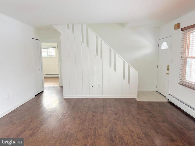 56 INDIAN RED RD, Levittown, PA 19057