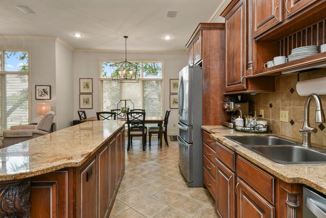 4013 E Gastonbury Street, Springfield, MO 65809