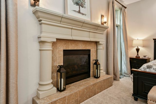 4013 E Gastonbury Street, Springfield, MO 65809