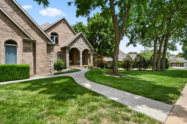 4013 E Gastonbury Street, Springfield, MO 65809