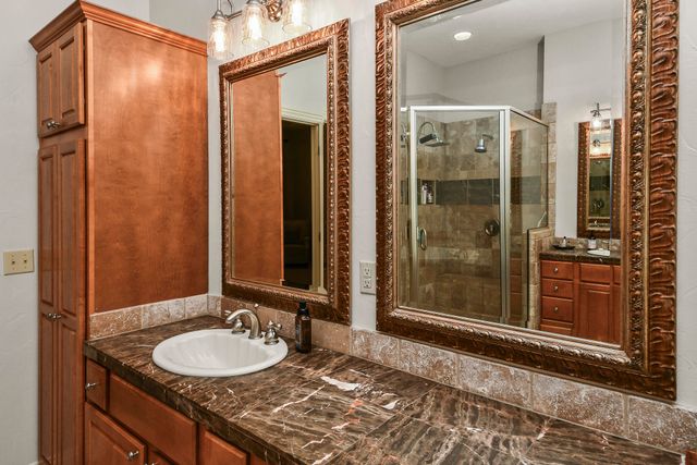 4013 E Gastonbury Street, Springfield, MO 65809