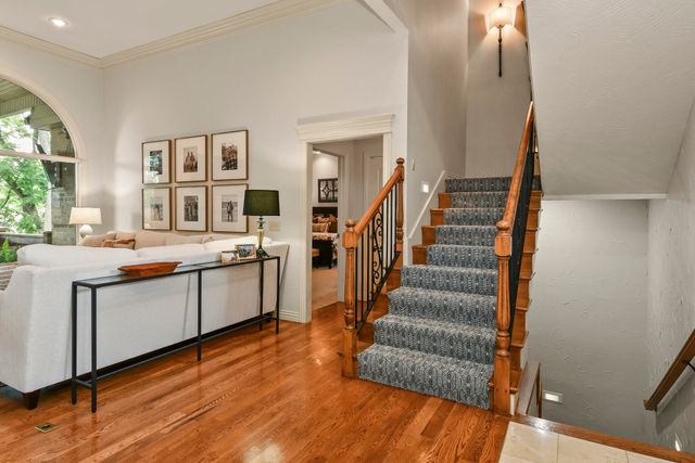 4013 E Gastonbury Street, Springfield, MO 65809