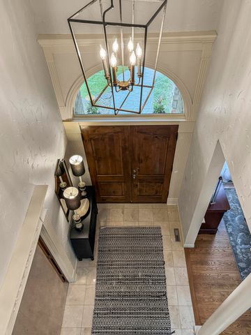 4013 E Gastonbury Street, Springfield, MO 65809