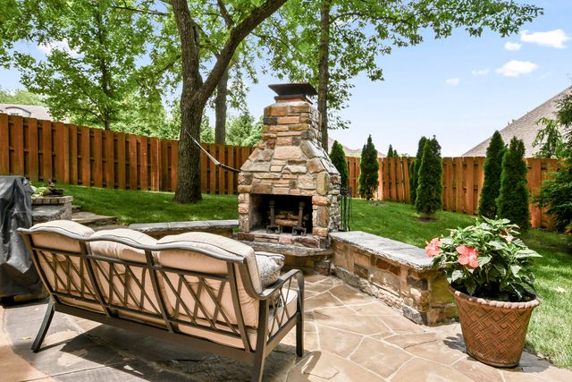 4013 E Gastonbury Street, Springfield, MO 65809