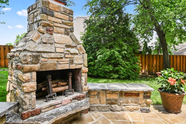 4013 E Gastonbury Street, Springfield, MO 65809