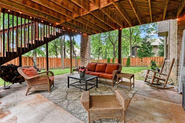4013 E Gastonbury Street, Springfield, MO 65809