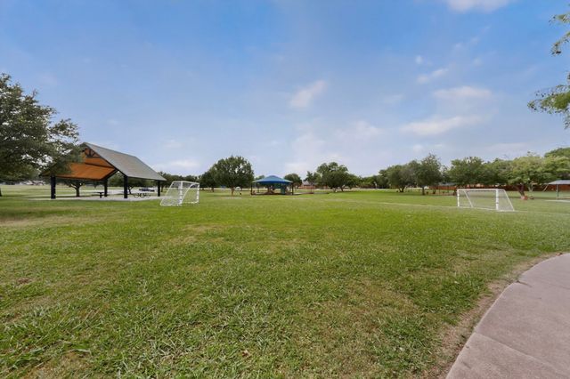 304 E County Line Road, Royse City, TX 75189